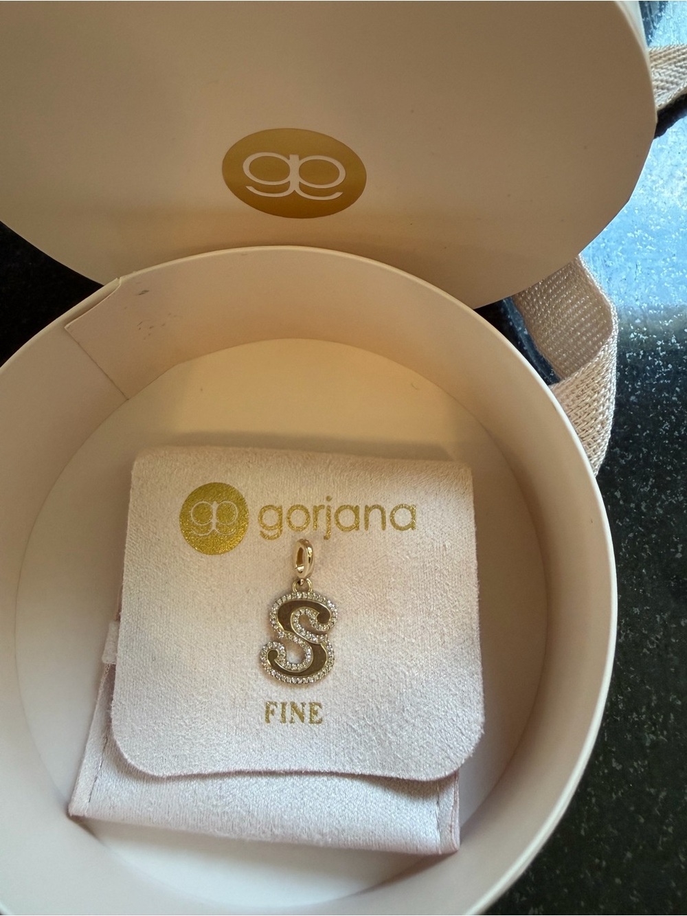 NIB Gorjana Diamond Era 'S' Initial Charm 14k YG, Natural Diamonds